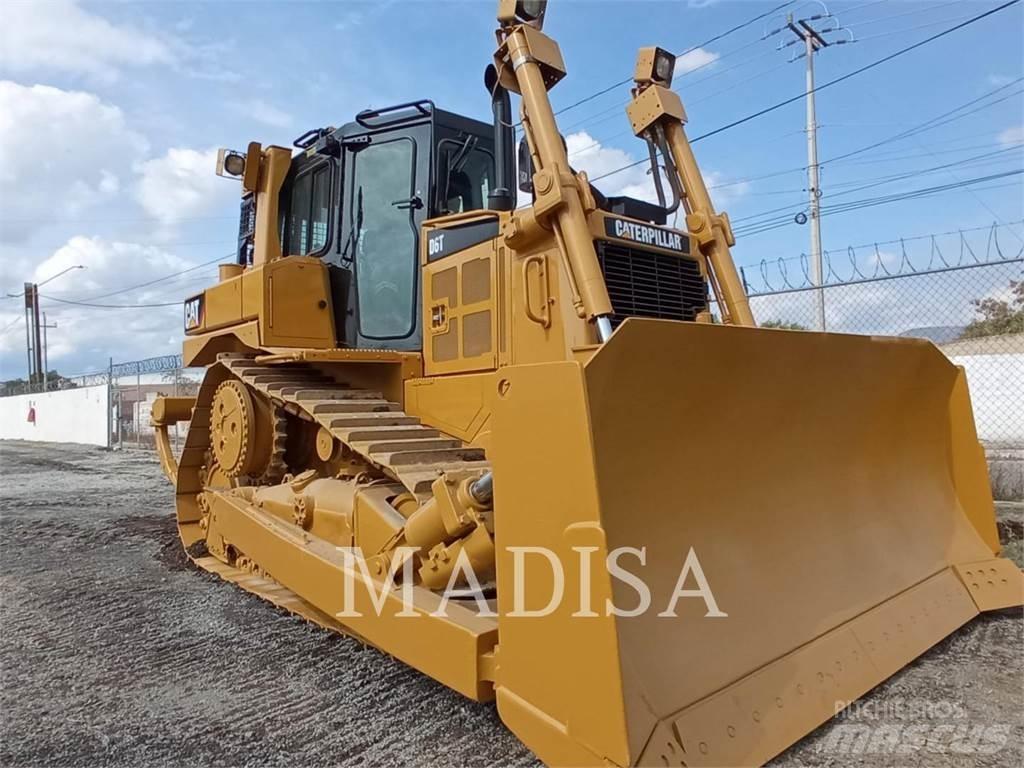 CAT D 6 T Buldožerji goseničarji