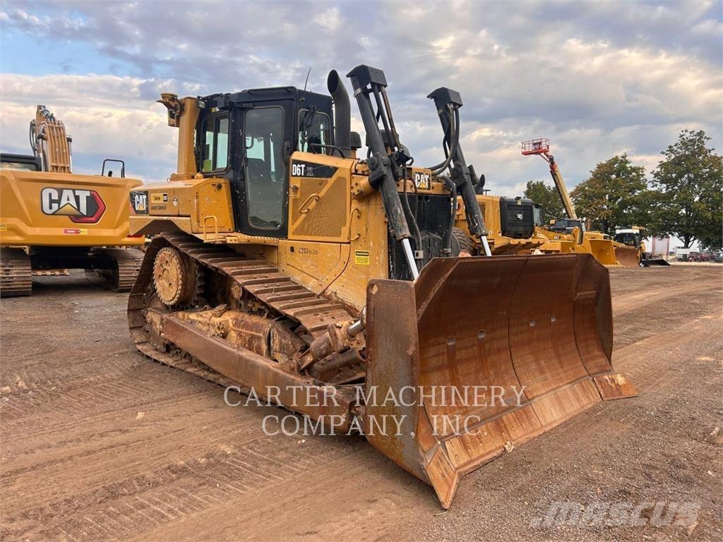 CAT D 6 T Buldožerji goseničarji