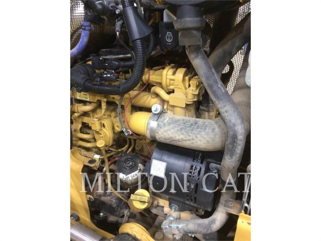 CAT D1 Buldožerji goseničarji
