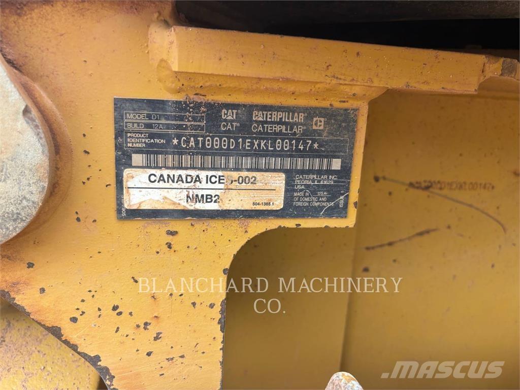 CAT D1 LGP Buldožerji goseničarji