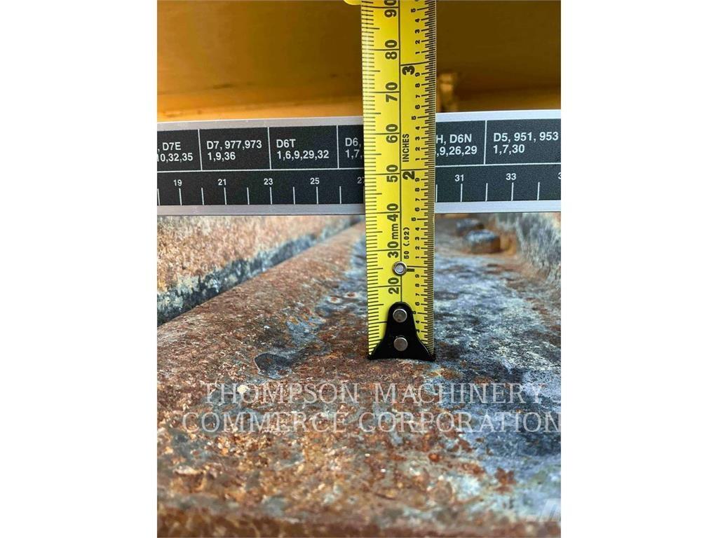 CAT D1 LGP Buldožerji goseničarji