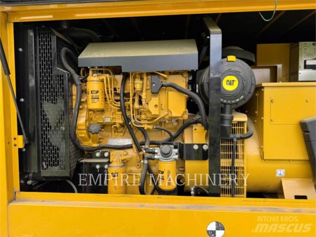 CAT D100 Dizelski agregati