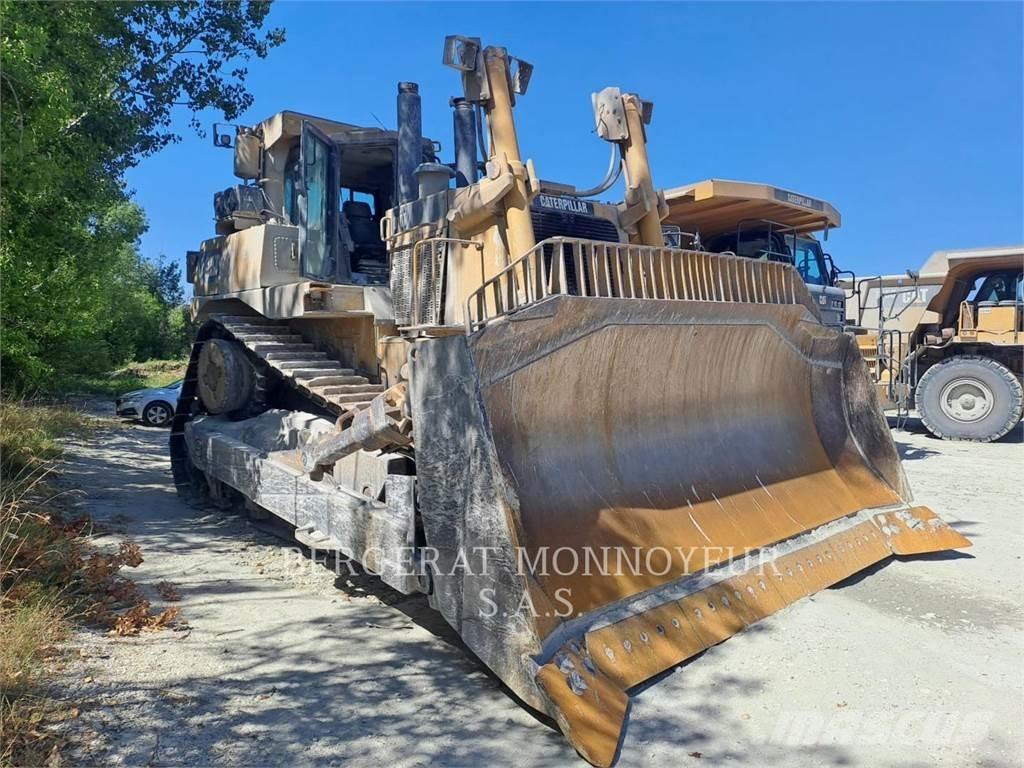 CAT D10T Buldožerji goseničarji