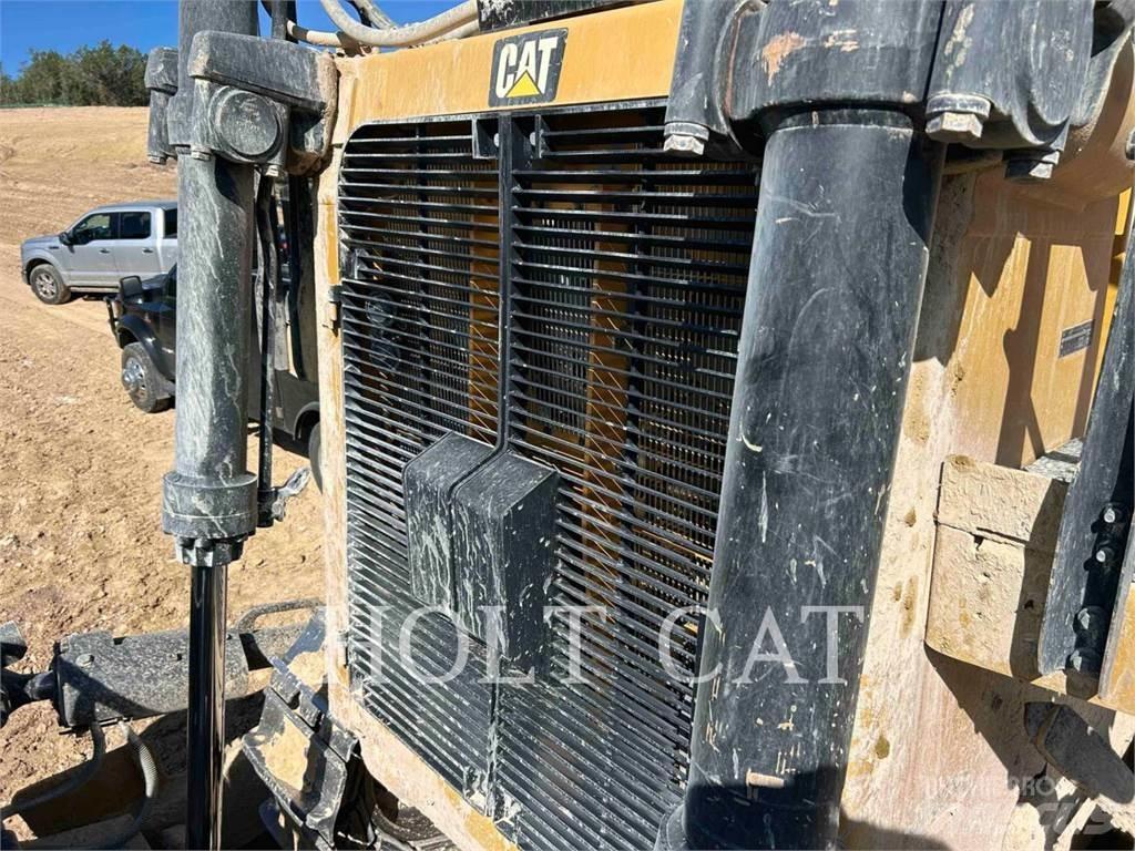 CAT D10T2 Buldožerji goseničarji