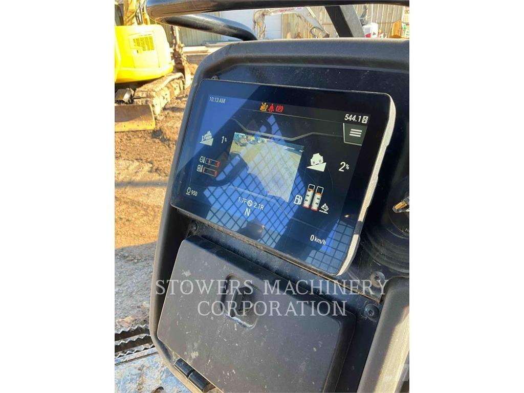 CAT D2 Buldožerji goseničarji