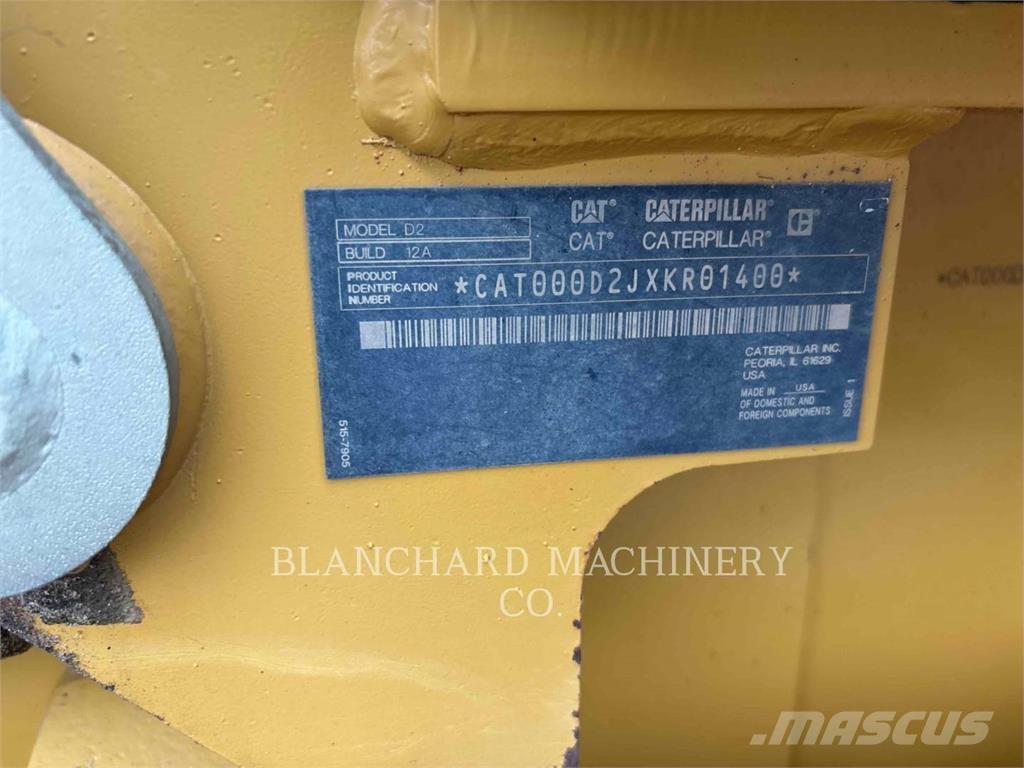 CAT D2 LGP Buldožerji goseničarji
