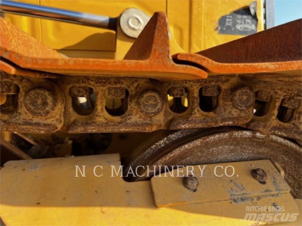 CAT D2 XLCN Buldožerji goseničarji