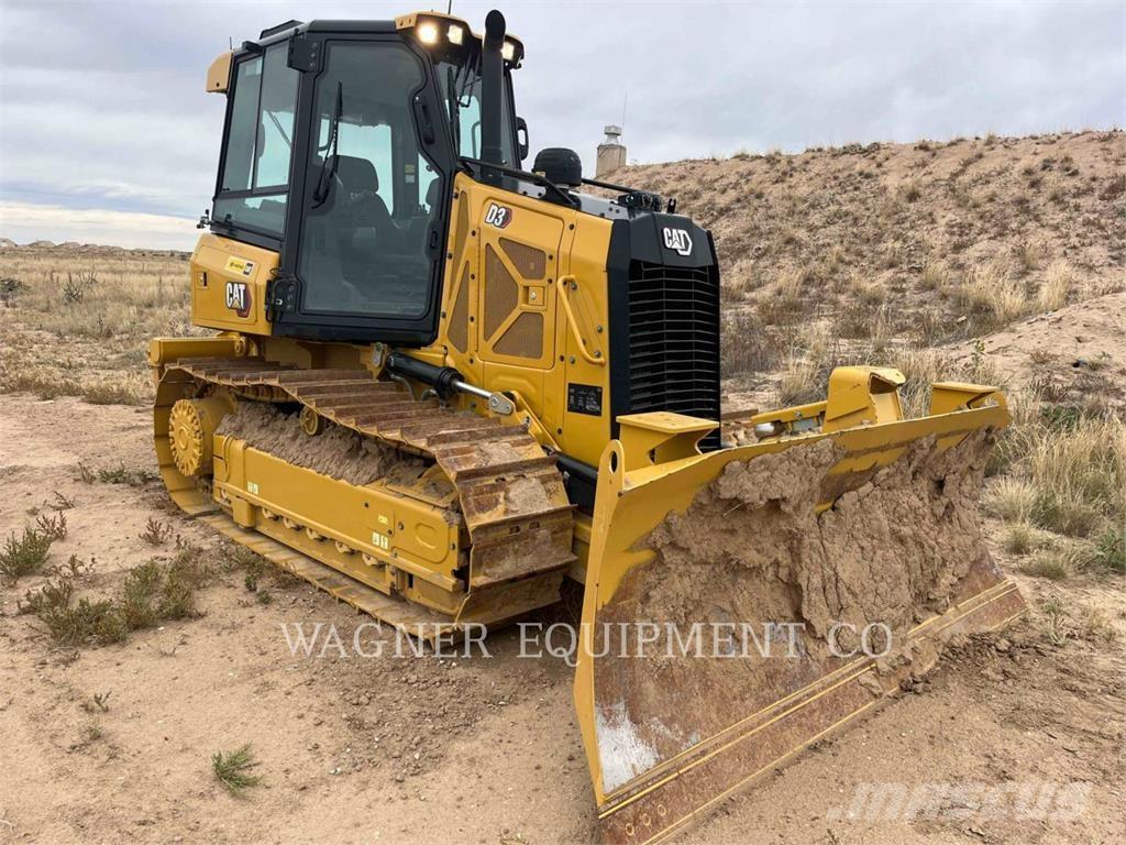 CAT D3 Buldožerji goseničarji