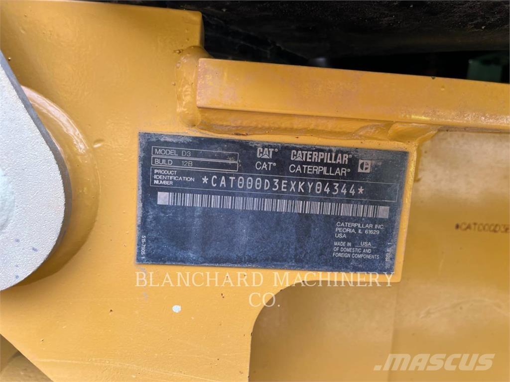 CAT D3 LGP Buldožerji goseničarji