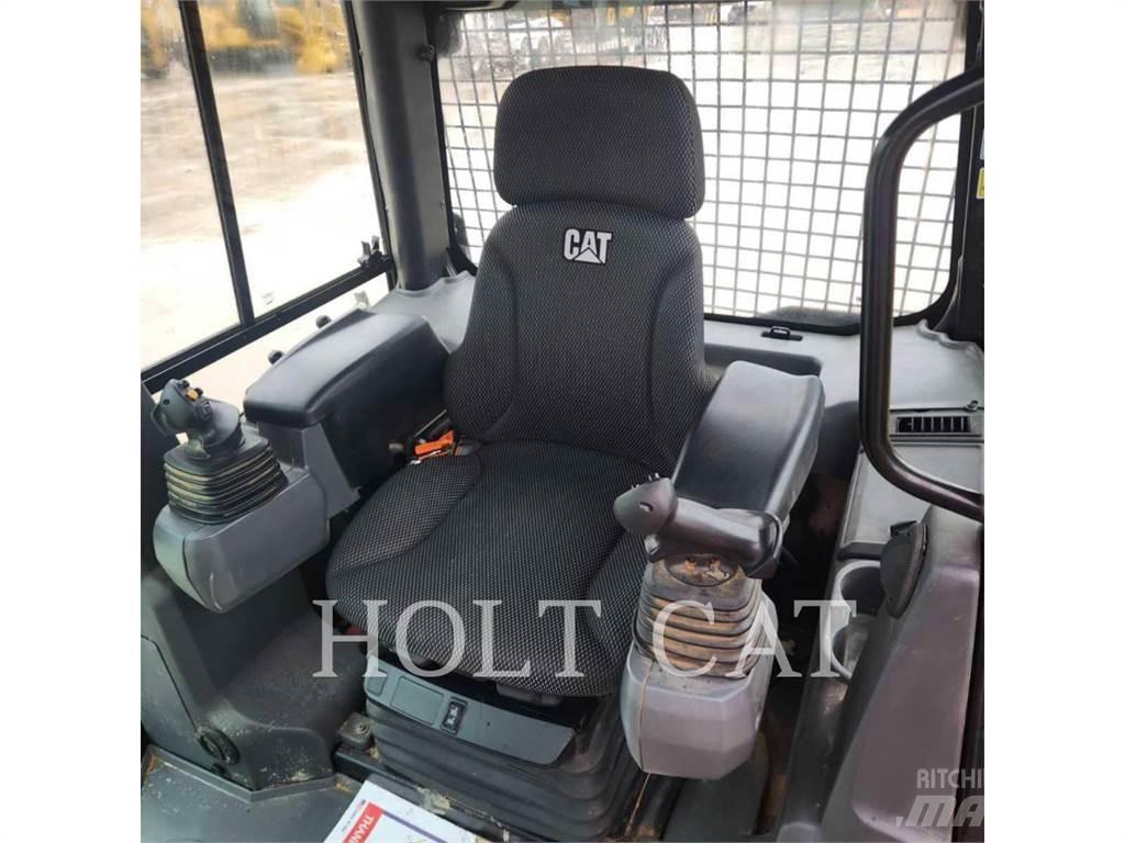 CAT D3 LGPCAB Buldožerji goseničarji