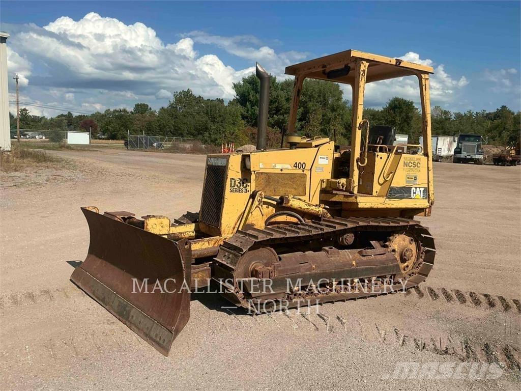 CAT D3C Buldožerji goseničarji
