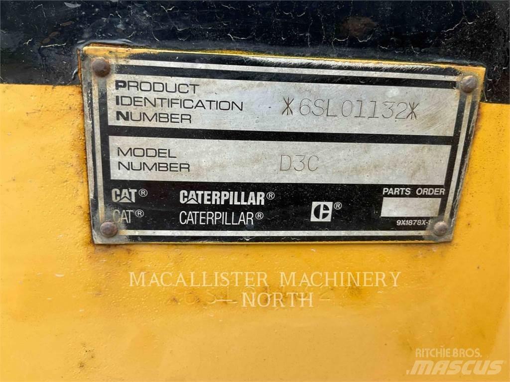 CAT D3CX Buldožerji goseničarji