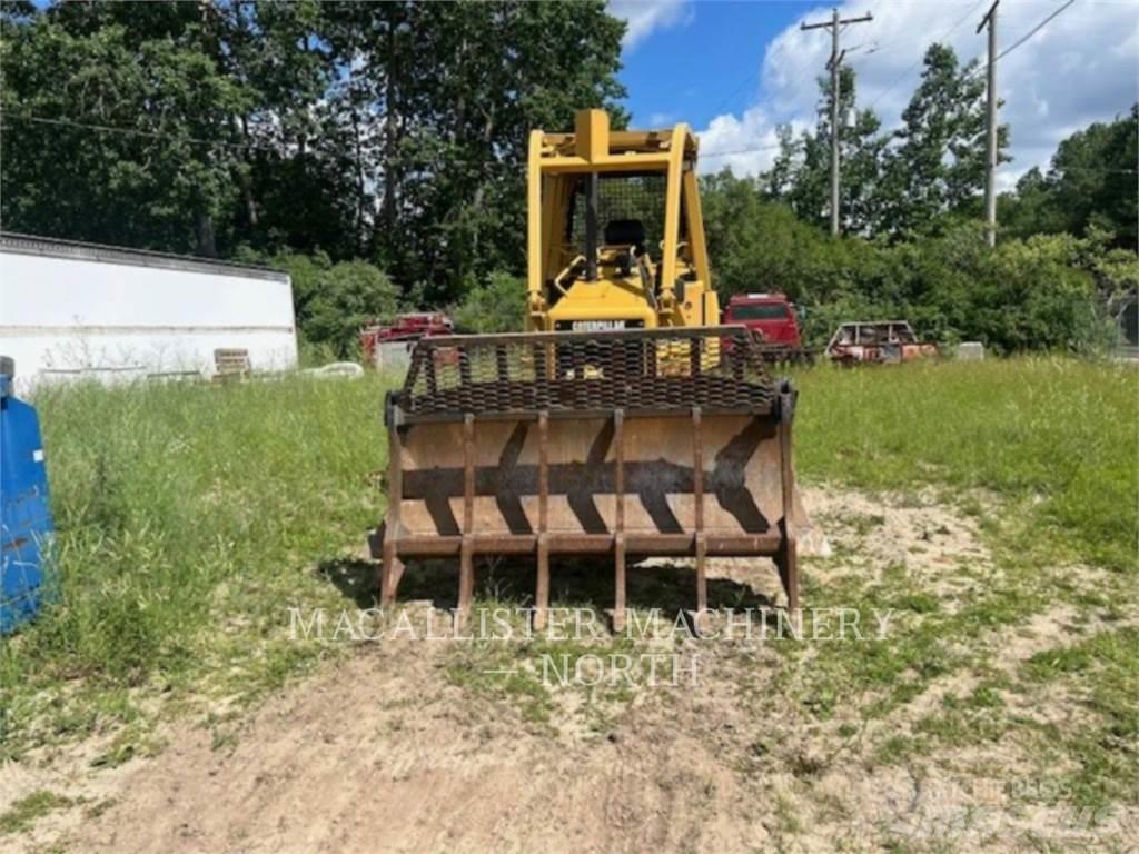 CAT D3GX Buldožerji goseničarji