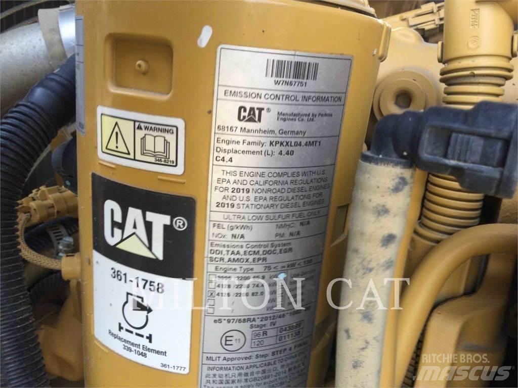 CAT D3K2LGP Buldožerji goseničarji