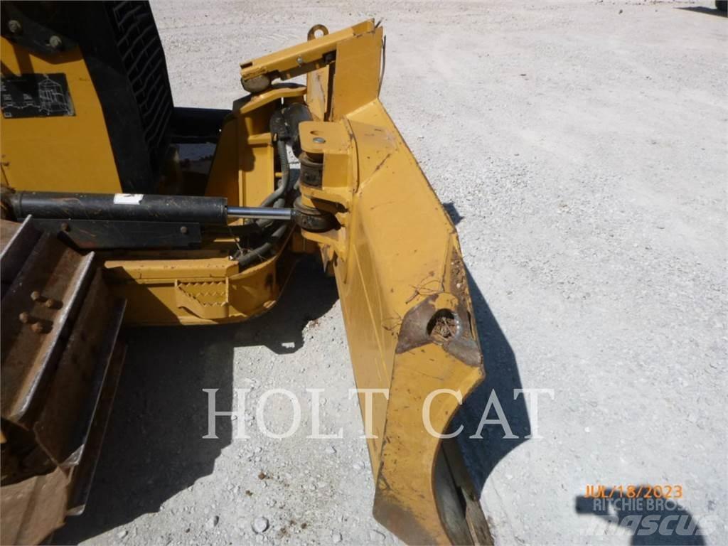 CAT D3K2LGP Buldožerji goseničarji