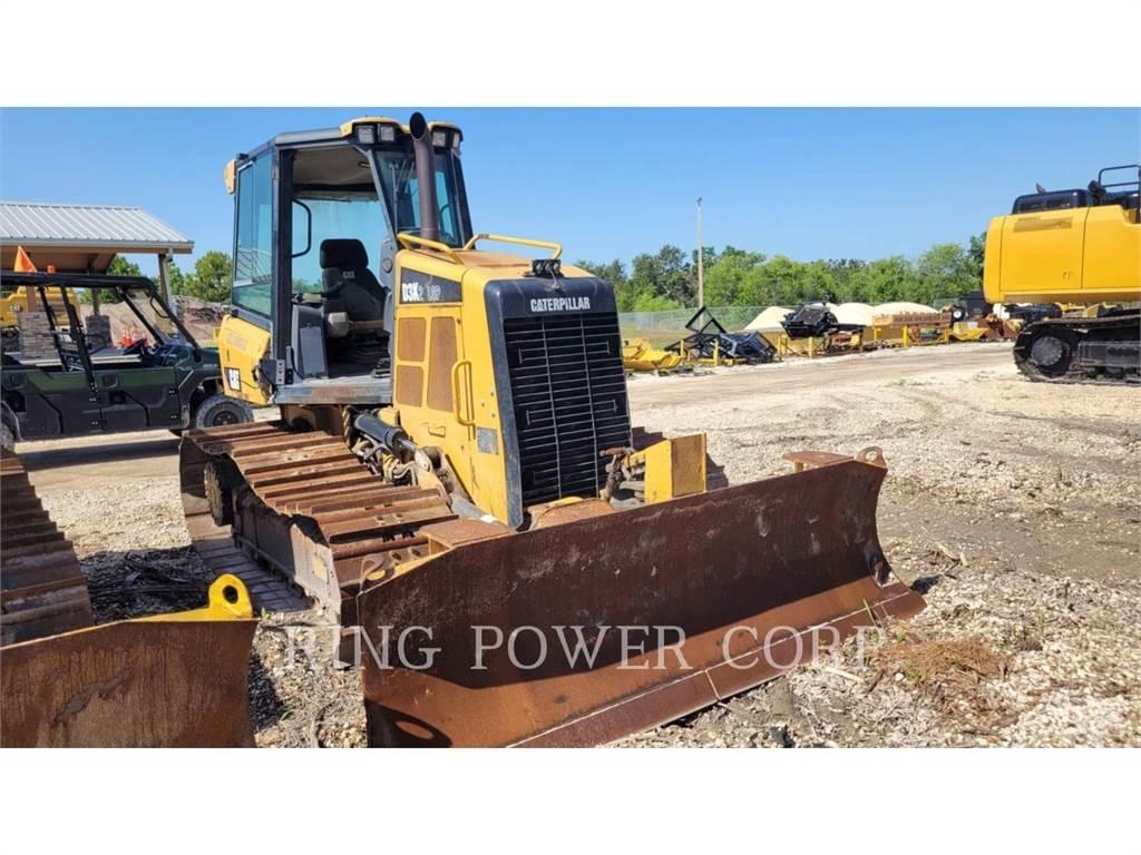 CAT D3K2LGP Buldožerji goseničarji