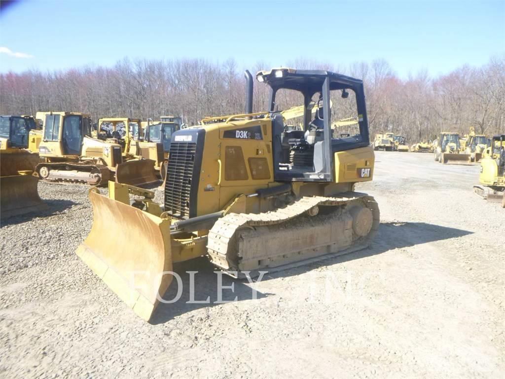 CAT D3K2XL Buldožerji goseničarji