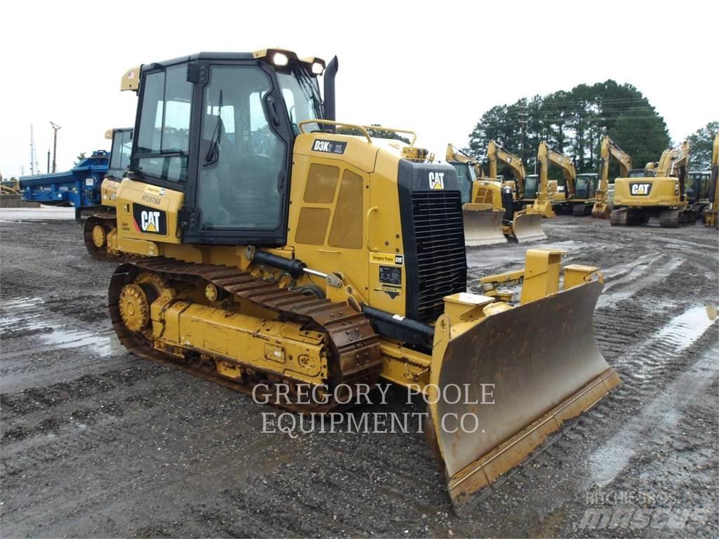 CAT D3K2XL Buldožerji goseničarji