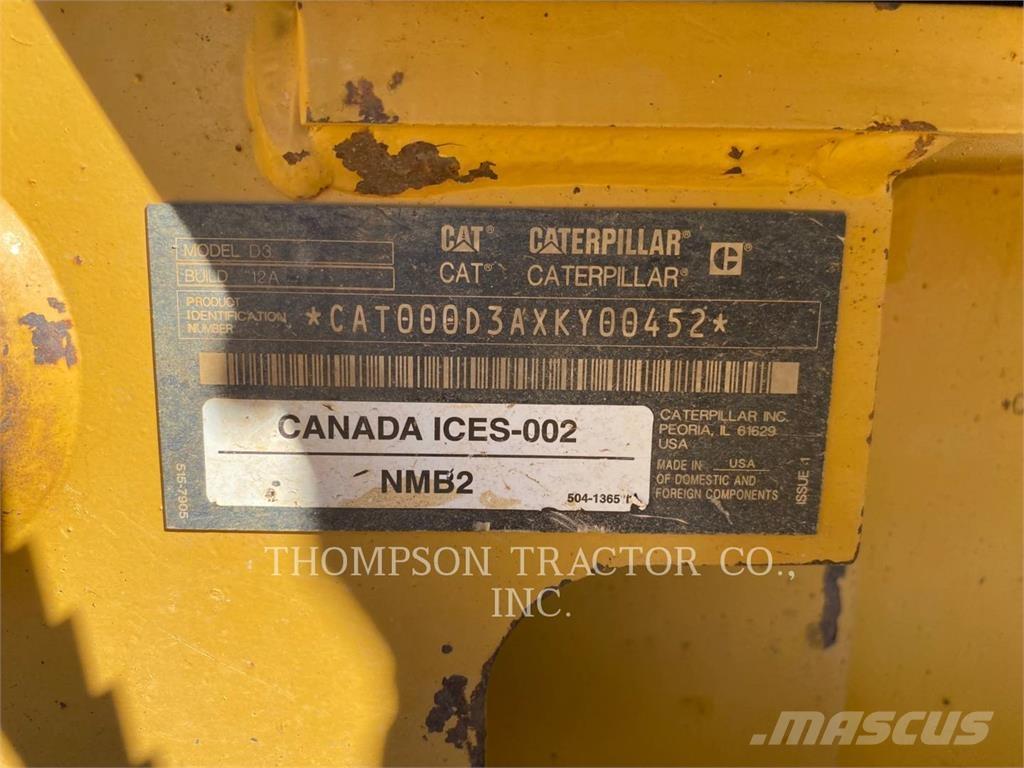 CAT D3LGP Buldožerji goseničarji