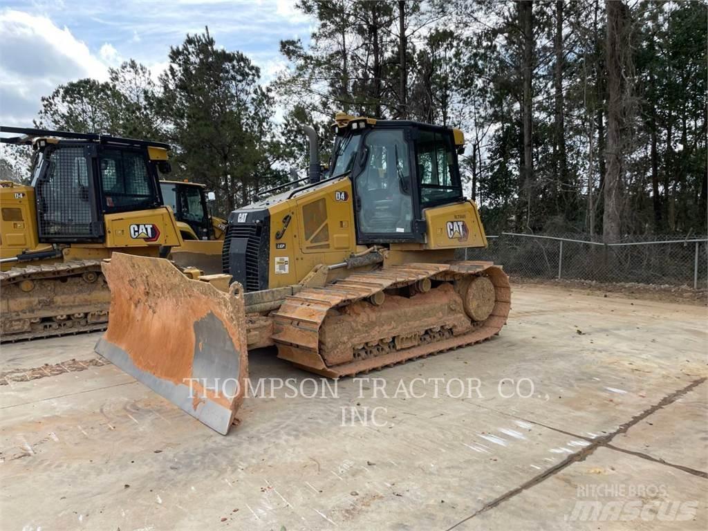 CAT D4 Buldožerji goseničarji