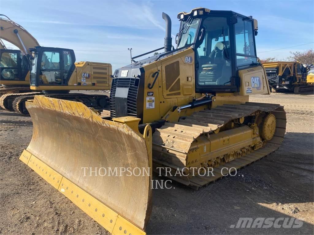 CAT D4 Buldožerji goseničarji