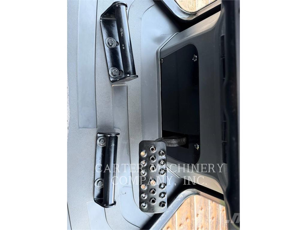 CAT D4-15LGPVP Buldožerji goseničarji