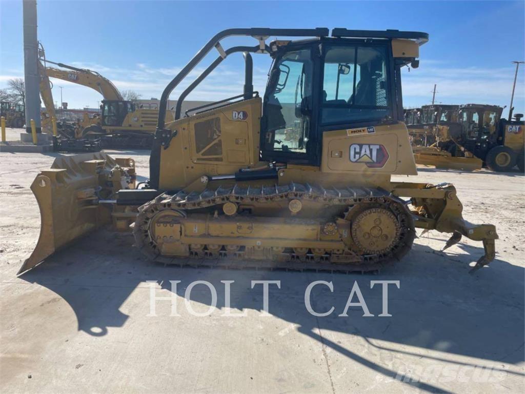 CAT D4 LGPCAB Kolesni nakladalci