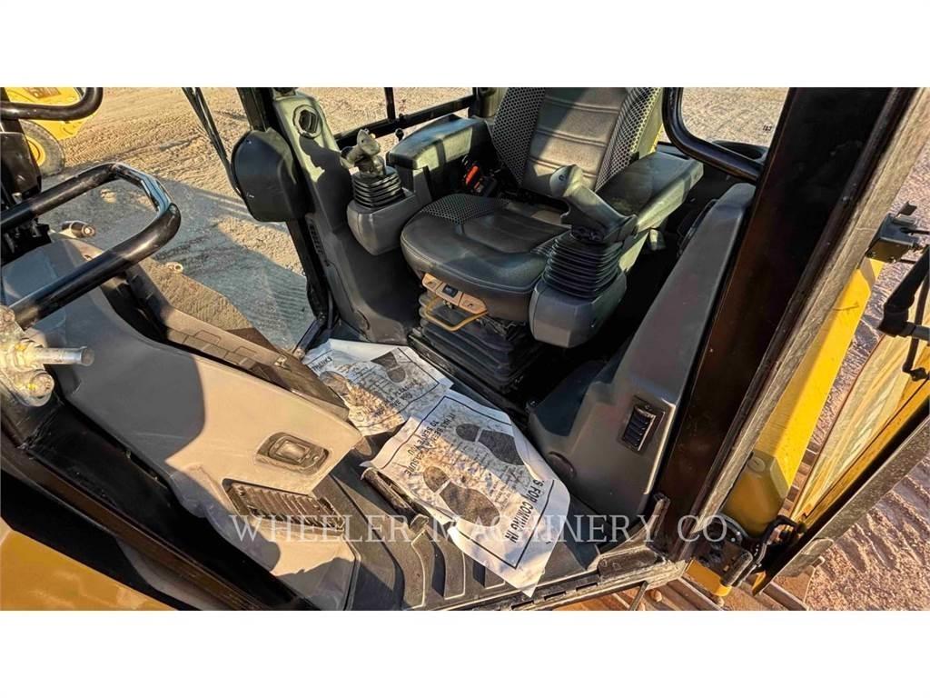 CAT D4 XL Buldožerji goseničarji