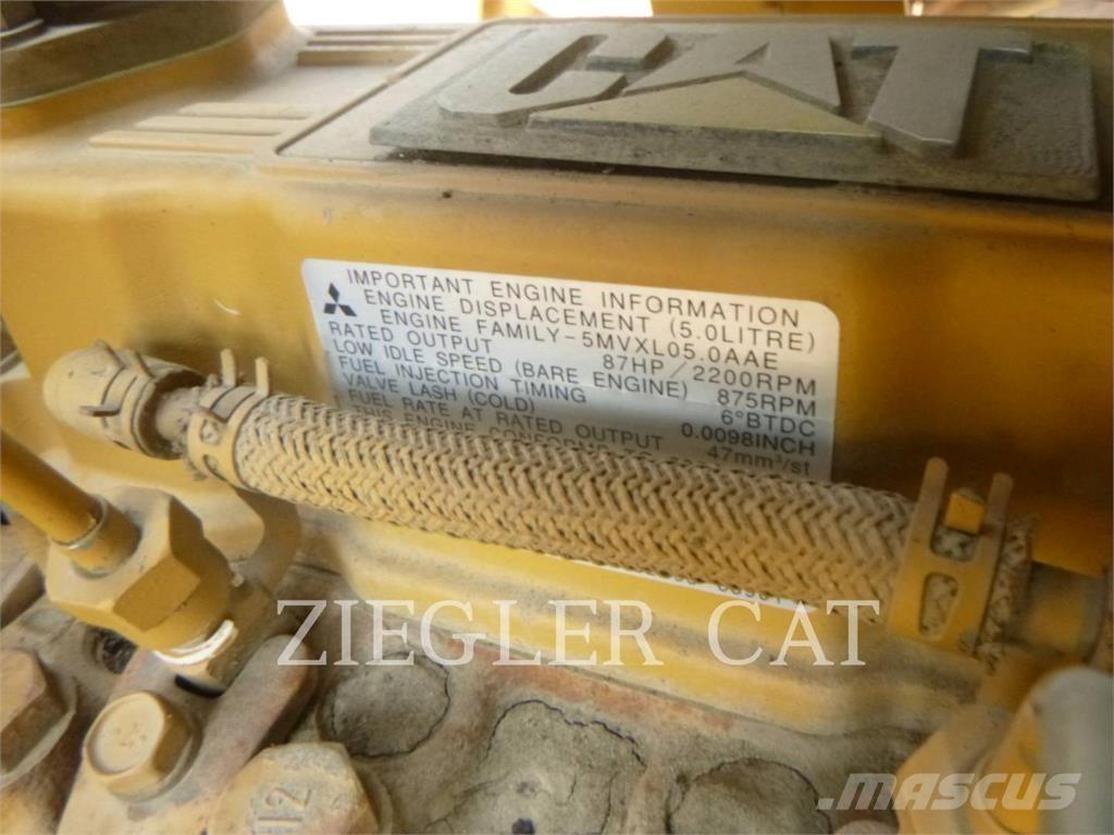 CAT D4GLGP Buldožerji goseničarji