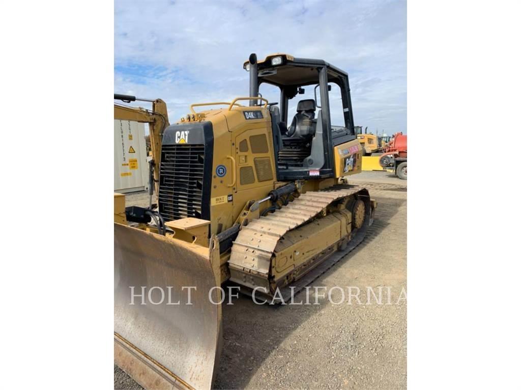 CAT D4K2 Buldožerji goseničarji