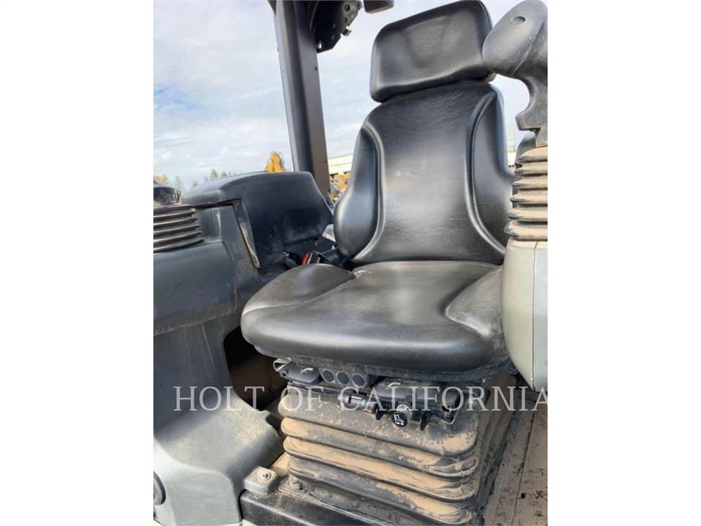 CAT D4K2 Buldožerji goseničarji