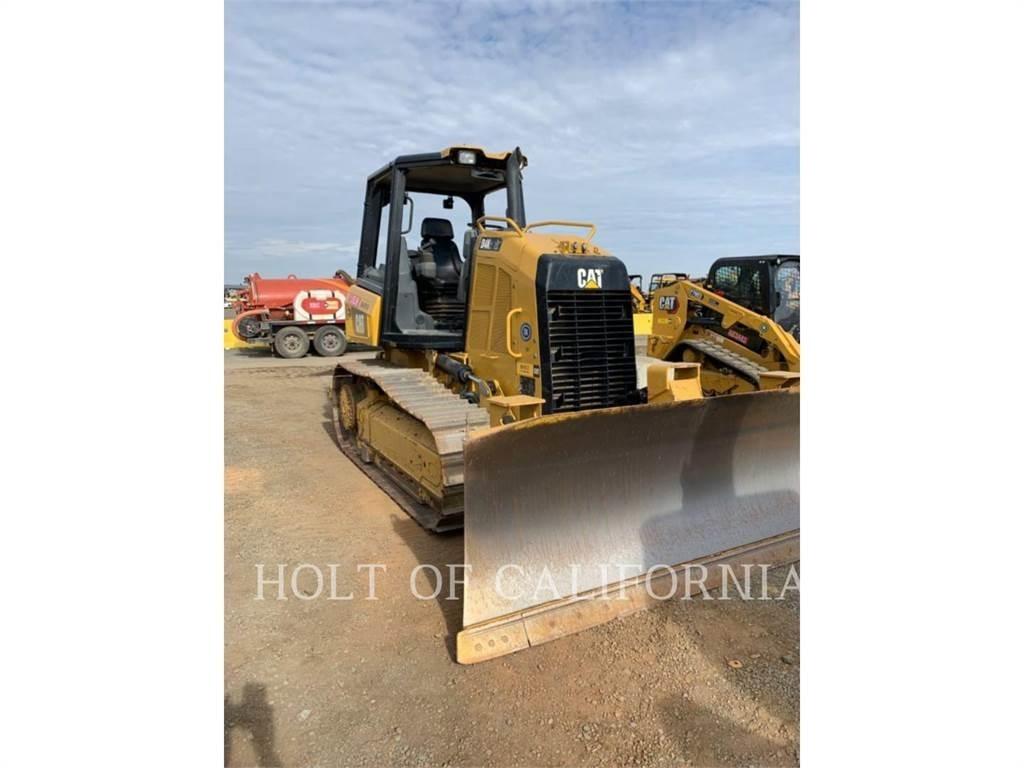 CAT D4K2 Buldožerji goseničarji