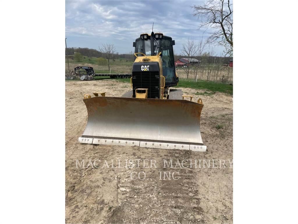 CAT D4K2 XL Buldožerji goseničarji