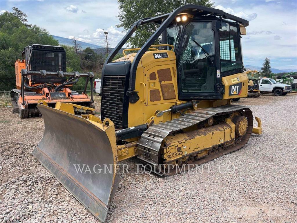 CAT D4K2 XL Buldožerji goseničarji