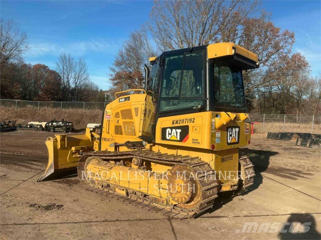 CAT D4K2XL Buldožerji goseničarji