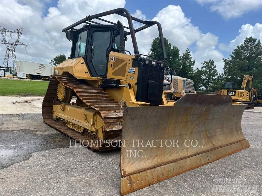CAT D5 Buldožerji goseničarji