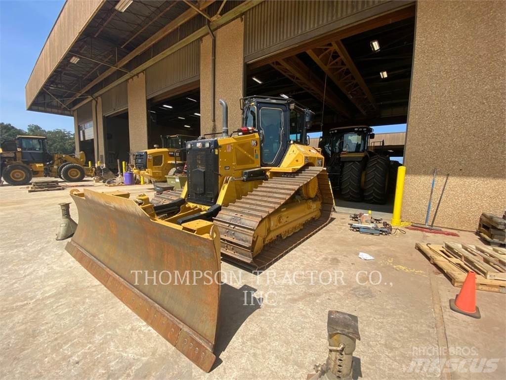 CAT D5 Buldožerji goseničarji