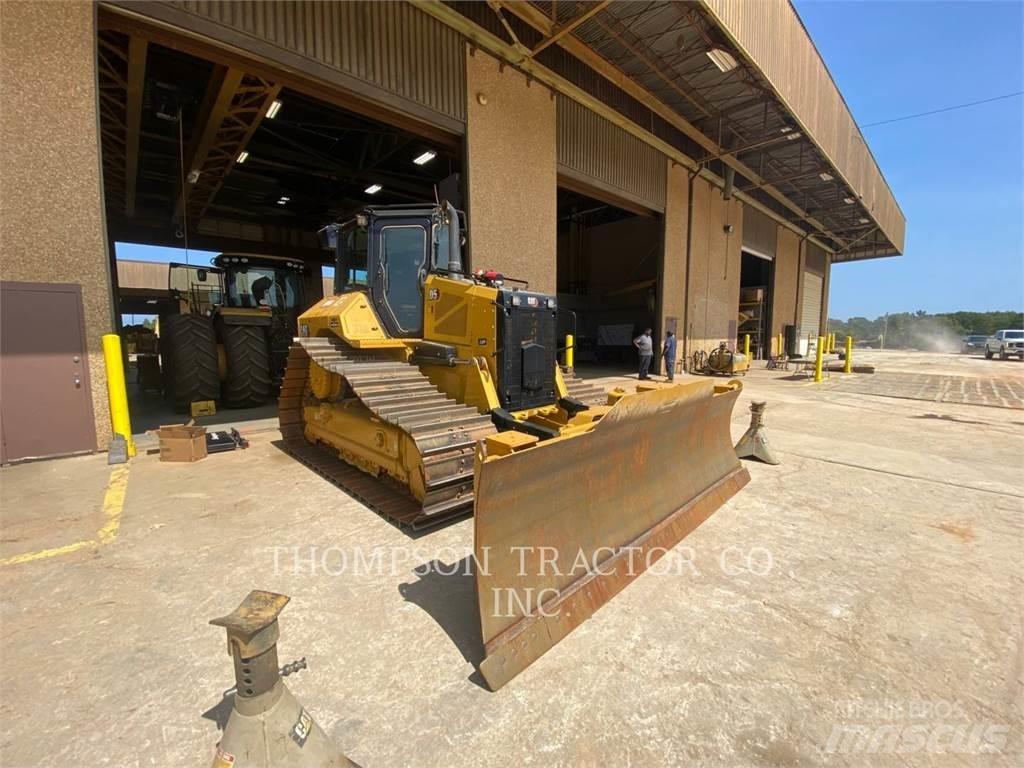 CAT D5 Buldožerji goseničarji