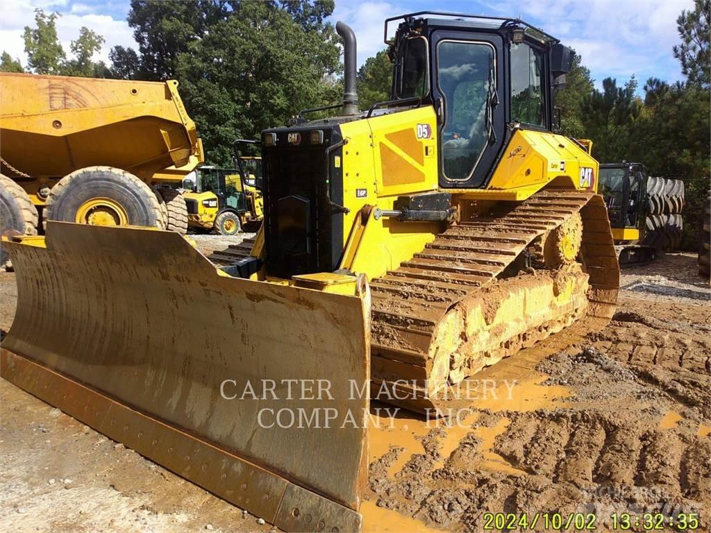 CAT D5 Buldožerji goseničarji