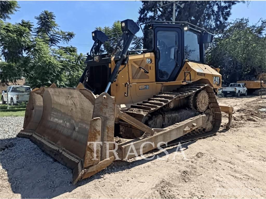 CAT D5 Buldožerji goseničarji