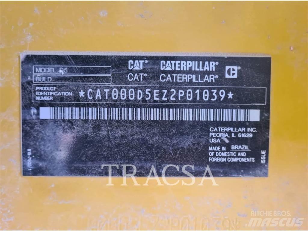 CAT D5 Buldožerji goseničarji
