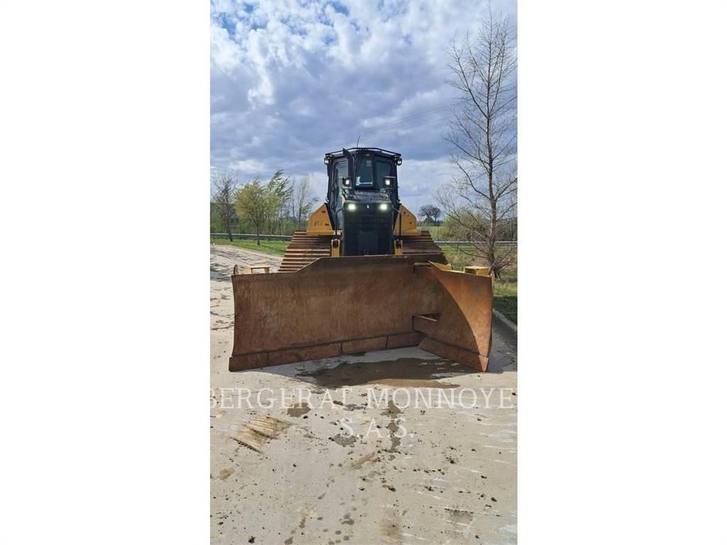 CAT D5 Buldožerji goseničarji