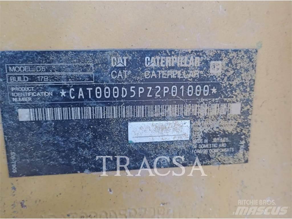 CAT D5 Buldožerji goseničarji