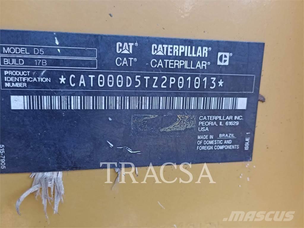 CAT D5 Buldožerji goseničarji