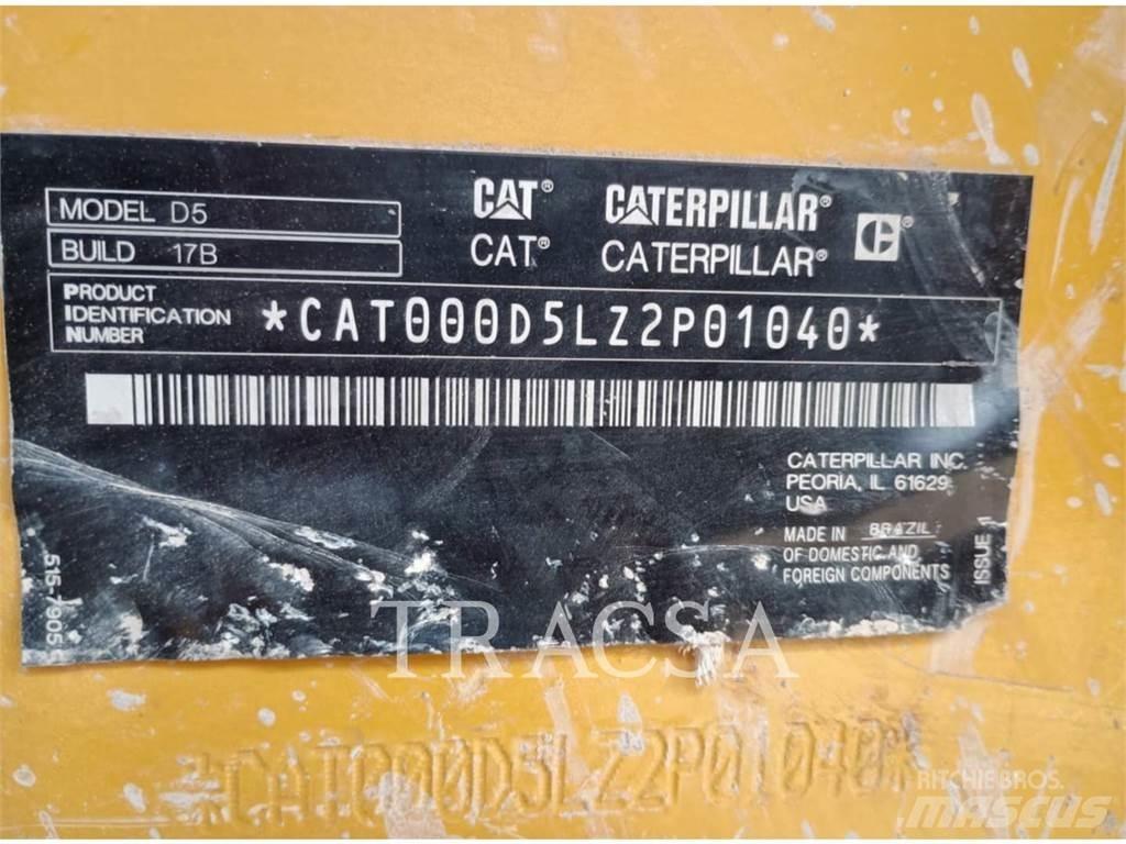 CAT D5 Buldožerji goseničarji