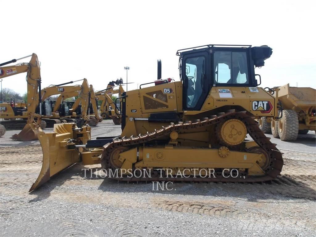 CAT D5 Buldožerji goseničarji