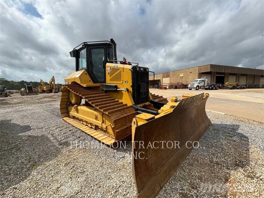 CAT D5 Buldožerji goseničarji