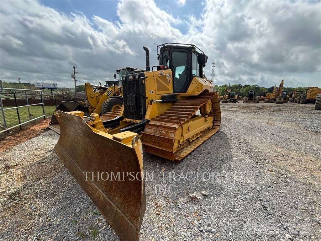CAT D5 Buldožerji goseničarji