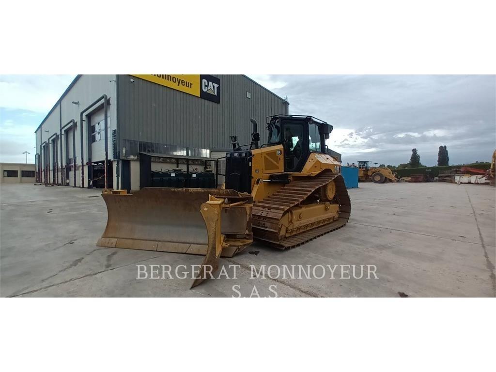 CAT D5 Buldožerji goseničarji