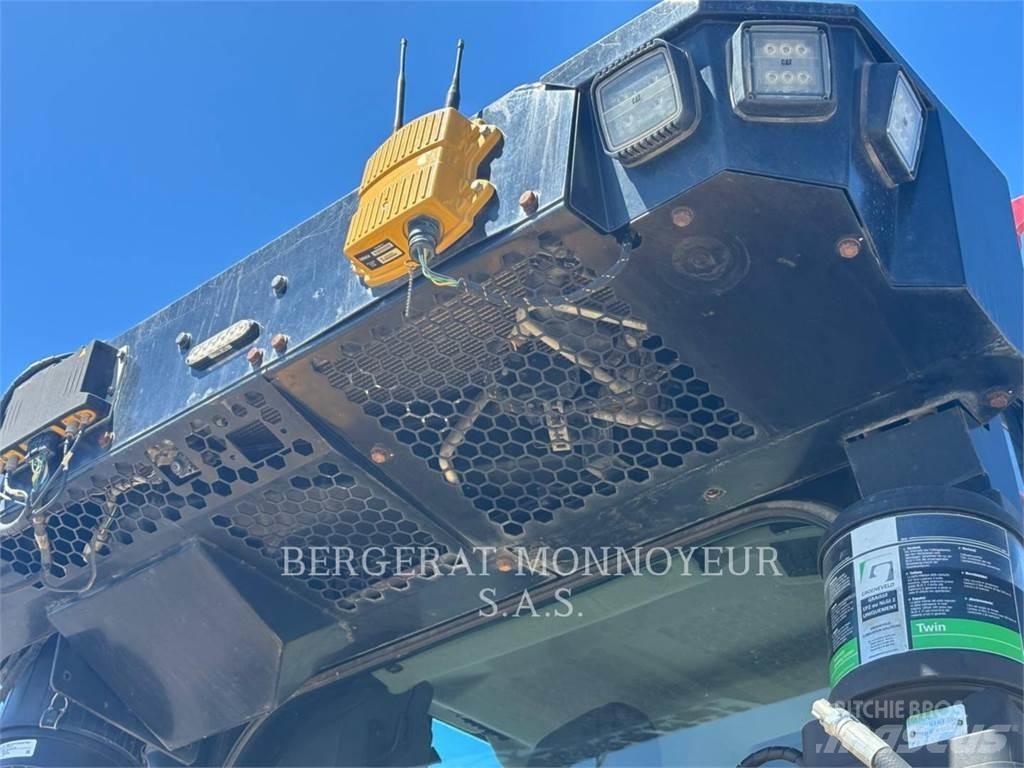CAT D5 Buldožerji goseničarji
